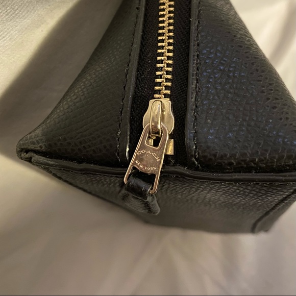 Coach Makeup Bag - Picture 10 of 12